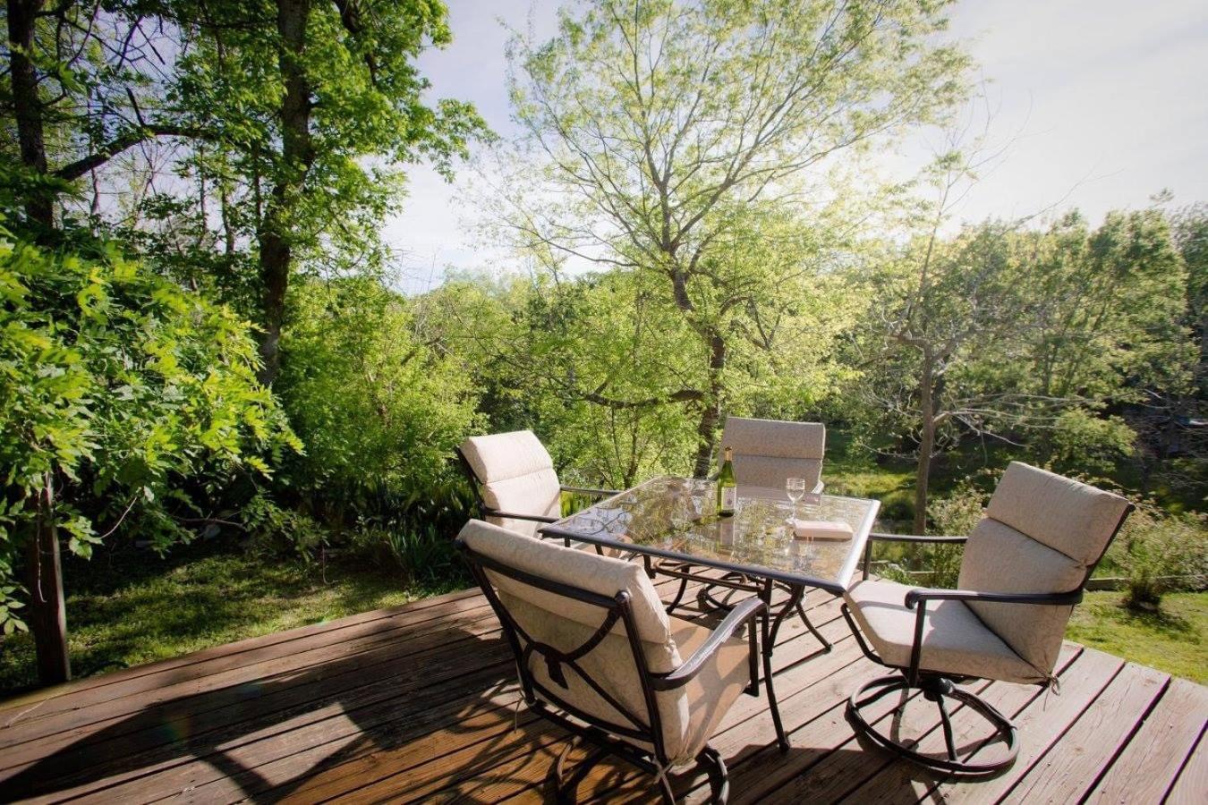 Circa 1900 - Historic - Romantic - Private - Pond - Fenced Yard - The Cottage At Chappell Hill מראה חיצוני תמונה